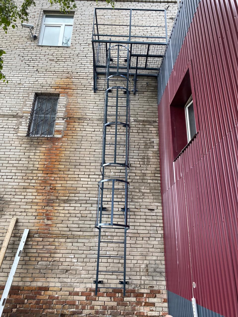 Сварная пожарная лестница от "Эра"